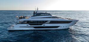 Ferretti Yachts 1000 SKYDECK